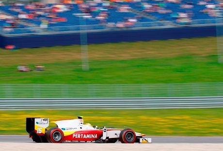 Rio Haryanto Tembus Posisi 3 Besar di Paruh Musim