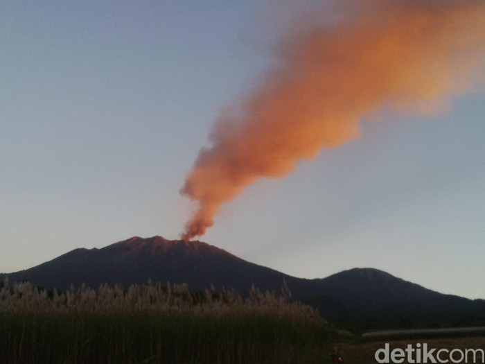 Letusan Gunung Raung Tak Pengaruhi Penerbangan ke Banyuwangi