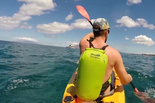 Ransel Traveling Ini Bisa Jadi Mesin Cuci Portable