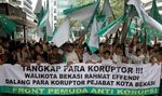 Aksi Desak KPK Periksa Walikota Bekasi