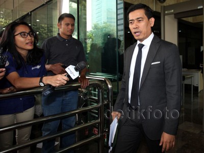 Bupati Morotai Rusli Sibua Mangkir Diperiksa KPK