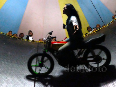 Ratu Tong Setan Itu Yanti