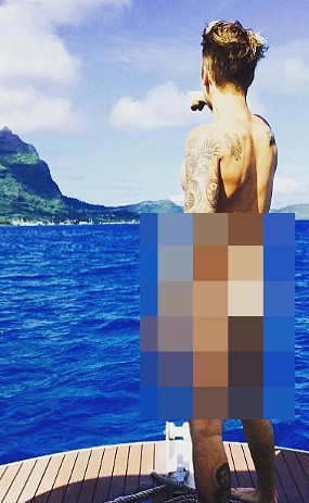 Liburan di Bora Bora, Justin Bieber Unggah Foto Bugil