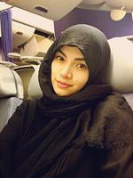 Biasa Seksi, Begini Penampilan Nikita Mirzani Berhijab
