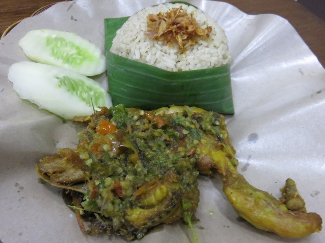 Resep Sambal Ayam Penyet Jakarta - Rasmi Suc