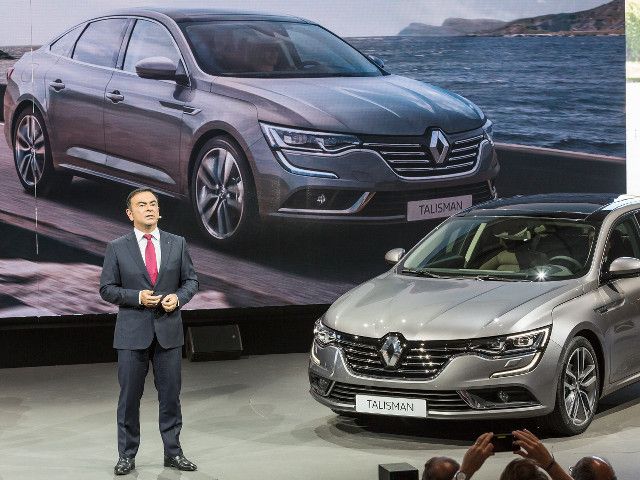 Renault Luncurkan Sedan Anyar