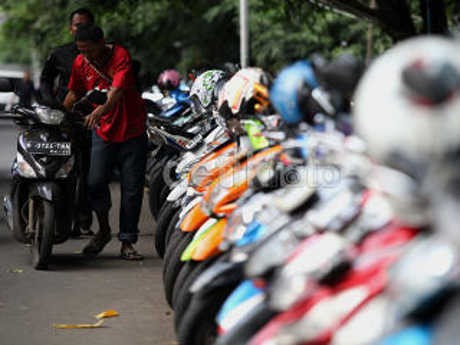 Penjualan Motor Sepanjang Semester I-2015 Turun 24%