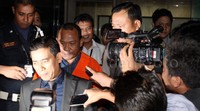 Demi kepentingan penyidikan, KPK menahan RS selama 20 hari pertama, ujar Kepala Bagian Pemberitaan dan Publikasi KPK Priharsa Nugraha.