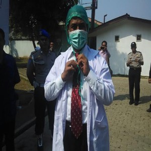 Kunjungi Rumah Potong Hewan, Ini Gaya Mentan dan Anggota DPR