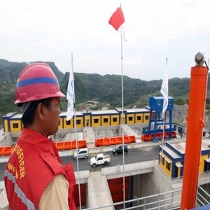 Tiru Korsel, Mulai 2017 Awasi Bendungan Cukup Tunjuk Monitor Raksasa