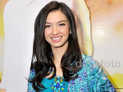 Cantiknya Raline Shah