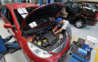 Selama mudik Lebaran, 16 bengkel diler 3S Tata Motors Distribusi Indonesia (TMDI) di Jawa, Bali dan Sumatera, akan melayani siaga 24 jam. Pool/dok. Tata Motors.