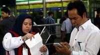 Para calon penumpang akan menuju ke sejumlah kota di Pulau Jawa.