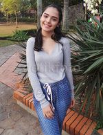 Vebby Palwinta, Senyuman Kamu Manis Banget Sih