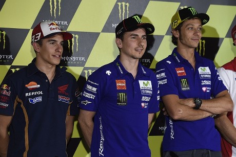 Rossi Waspadai Marquez dan Lorenzo