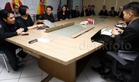 Anita Ratnasari bersama jajarannya di Duta Bangsa melakukan kunjungan kerja di markas detikcom di Jalan Warung Buncit Raya, Jakarta (09/07/2015). Reno Hastukrisnapati Widarto/detikFoto.