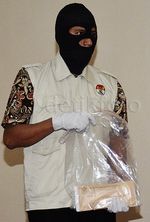 KPK Pamerkan Uang Suap Hakim PTUN Medan