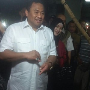 Mendag Gobel di Kramat Jati: Borong Kolang Kaling, Mangga Indramayu, dan Dapat Akik