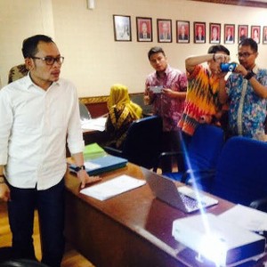 Pantau Posko THR, Menaker: Banyak yang Mengadu Nggak?