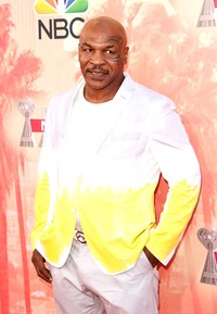 Sang petinju Mike Tyson memeluk Islam sejak 2010. Jason Merritt/Getty Images/detikFoto.