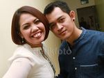 Hai Jomblo, Jangan Iri Lihat Kemesraan Ely Sugigi dan Pacarnya ini Ya