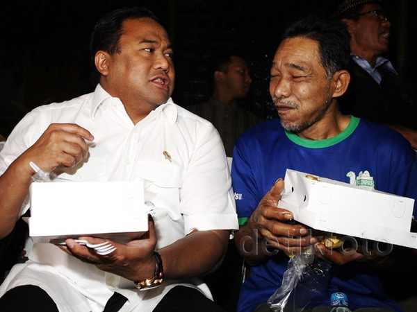 Mendag Gobel Sahur Bareng Pedagang