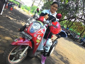 Tanpa Bantuan, Penyandang Difabel Ini Keliling Indonesia Naik Motor