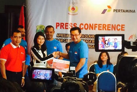 Bulutangkis dan Dayung Dapat Bonus dari Bapak Angkat