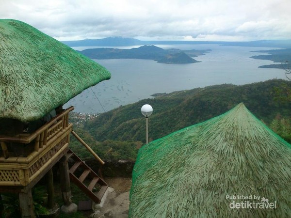 Bukan Danau Toba Ini Danau Taal di Filipina 