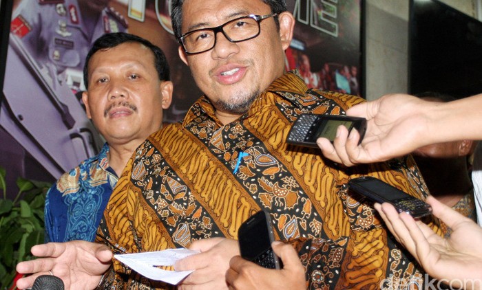 Gubernur Aher: Anak Saya Belajar Nyetir, Tapi Tidak ke Jalan Raya