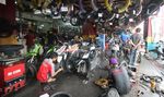 H-6 Bengkel Sepeda Motor Ramai Pengunjung