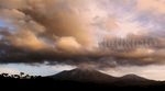Dua Minggu, Gunung Raung Masih 'Meraung'