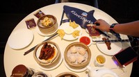 Aksi itu untuk mendukung rumah makan dan resto agar tidak menyediakan sajian sup sirip hiu sebagai bentuk upaya penghentian salah satu mata rantai penyebab kepunahan hiu.