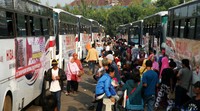 Tahun ini Sido Muncul memberangkatkan 20 ribu pedagang jamu dengan 320 bus.