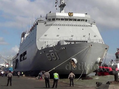Kapal Pengangkut Pemudik Tiba di Tanjung Perak