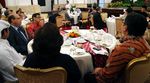 Jokowi Bukber dengan Menteri, Dubes dan Pimpinan Lembaga