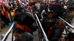 H-4 Lebaran, Pemudik Padati Stasiun Senen