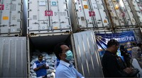 Barang-barang ilegal bernilai Rp 9,7 miliar tersebut berada dalam 19 kontainer dengan tujuan Vietnam, Srilangka, Singapura, dan Amerika Serikat (AS).