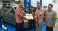 Tahun ini, Daihatsu akan memilih 8 unit Xenia peserta Program Xenia Setia di seluruh Indonesia untuk direkondisi menjadi mobil Xenia baru. Pemilik Xenia yang mengikuti program ini tidak dipungut biaya apapun.
