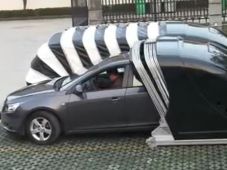 Cover Mobil Keren, Bisa Terbuka dan Tertutup Otomatis