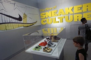 Hai Anak Muda, Ada Museum Sepatu Sneakers Langka di New York