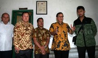 HMI mengembalikan asetnya berupa kantor pusat di Jalan Diponegoro kepada pemilknya PT Rahmat Tamin.