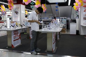 Ada Ratusan Merek Smartphone di China