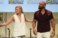Margot Robbie dan Will Smith juga diburu para penggemar saat mempresentasikan film 'Suicide Squad'. Kevin Winter/Getty Images/detikFoto.