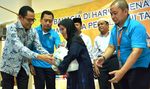 Bank Mega Bagi-bagi Sembako