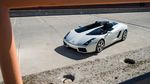 Lelang Mobil Cantik Lamborghini