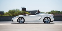 Lamborghini Concept S ini meminjam mesin V10 5.0 liter milik Gallardo yang mampu menyemburkan tenaga hingga 520 daya kuda ke empat rodanya. Odometernya hanya tercatat 110 mil (177 km). Pool/dok RM Sotheby's Art Automobiles.