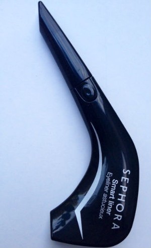 Product Review: Eyeliner dengan Kemasan Unik Mirip Pistol dari Sephora