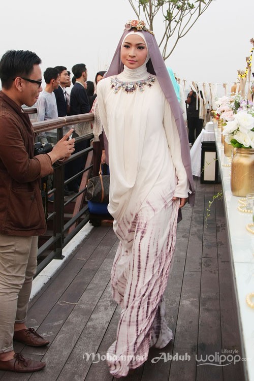 Dian Pelangi Trunk Show 2015 LUMINOORA at The Hermitage Hotel. Menteng. Jakarta. [Foto: Mohammad Abduh/Wolipop]