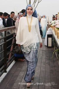 Dian Pelangi Trunk Show 2015 LUMINOORA at The Hermitage Hotel. Menteng. Jakarta. [Foto: Mohammad Abduh/Wolipop]